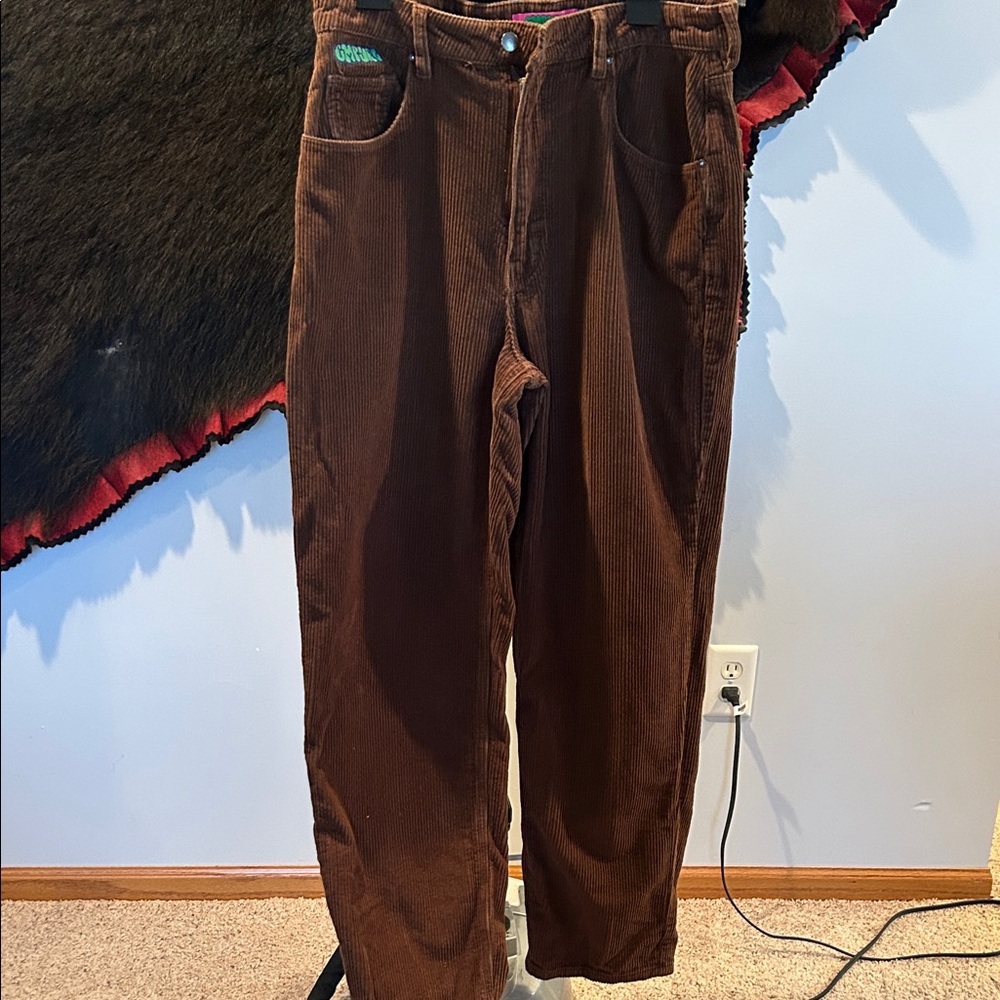 Empyre Tori Relaxed Wide-Leg Corduroy Pants in Dark Chocolate - Picture 3 of 10